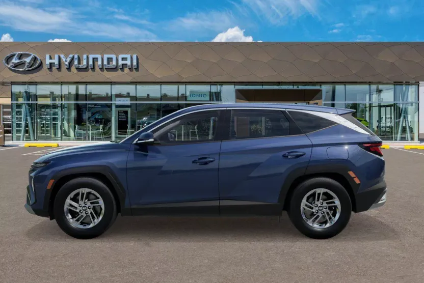 2026 Hyundai Tucson SE photo 1