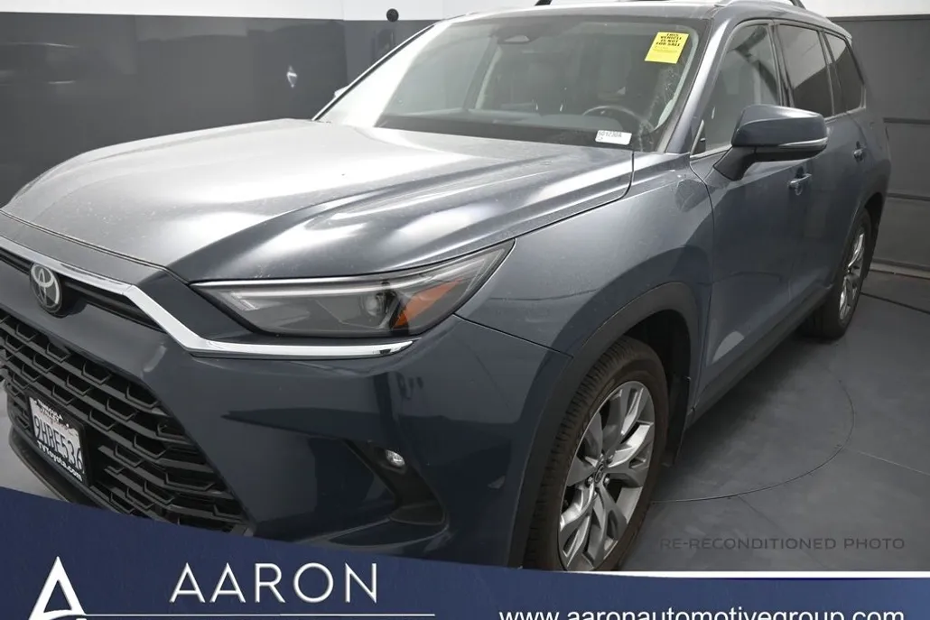 2024 Toyota Grand Highlander Limited photo 1