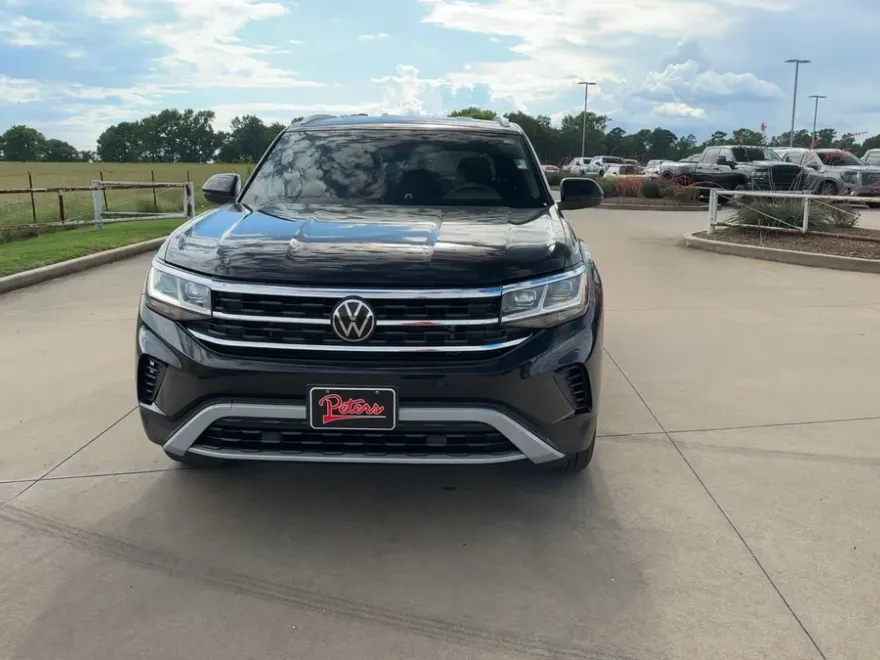 2020 Volkswagen Atlas Cross Sport photo 1