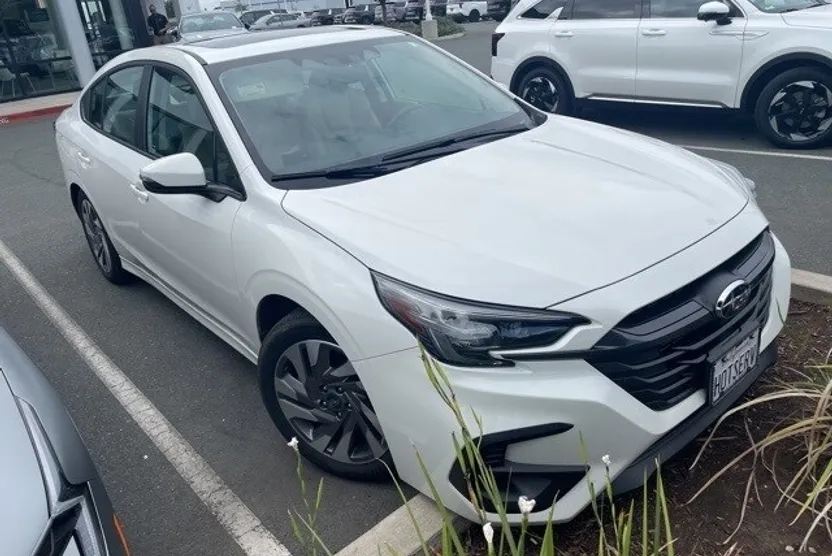 2023 Subaru Legacy Limited photo 1