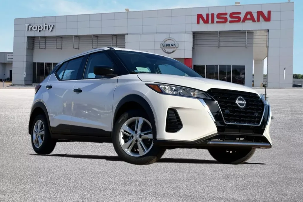 2025 Nissan Kicks Play S photo 1
