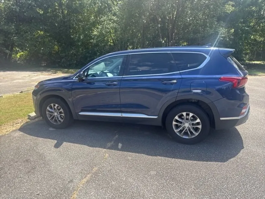 2020 Hyundai Santa Fe SEL photo 1