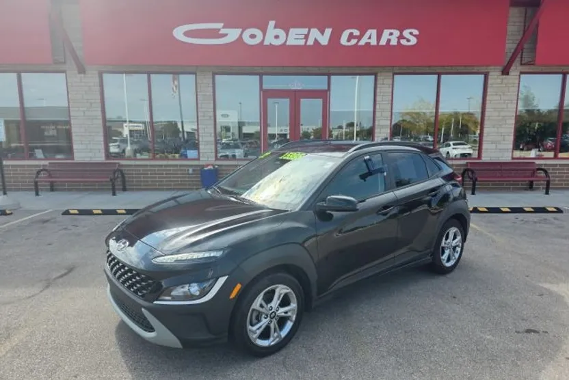 2022 Hyundai Kona SEL photo 1
