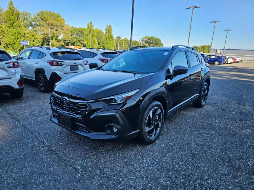 2024 Subaru Crosstrek Limited photo 1