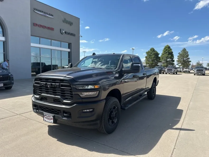 2025 Ram 3500 Tradesman photo 1