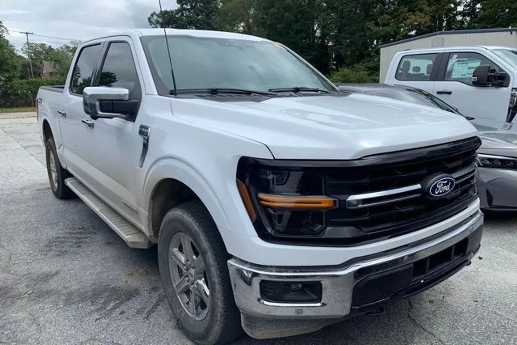 2024 Ford F-150 XLT photo 1