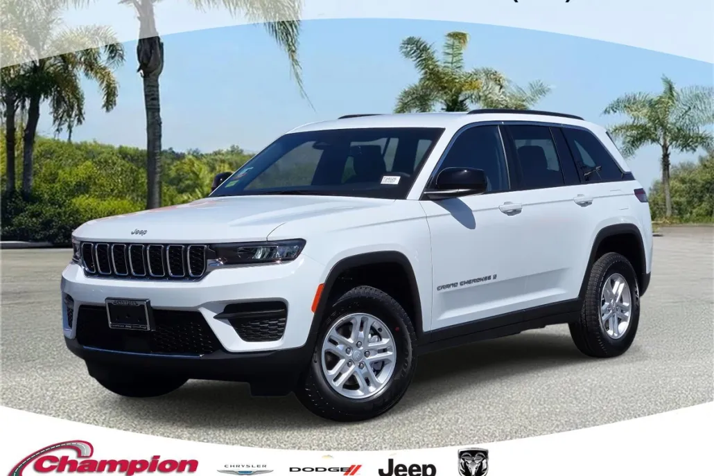 2025 Jeep Grand Cherokee Laredo photo 1