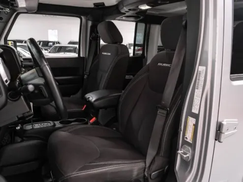 2014 Jeep Wrangler Unlimited Rubicon photo 4