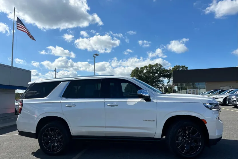 2023 Chevrolet Tahoe Premier photo 1