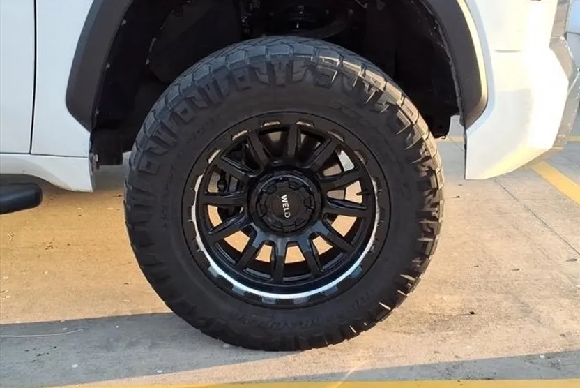 2022 Toyota Tundra SR5 photo 1