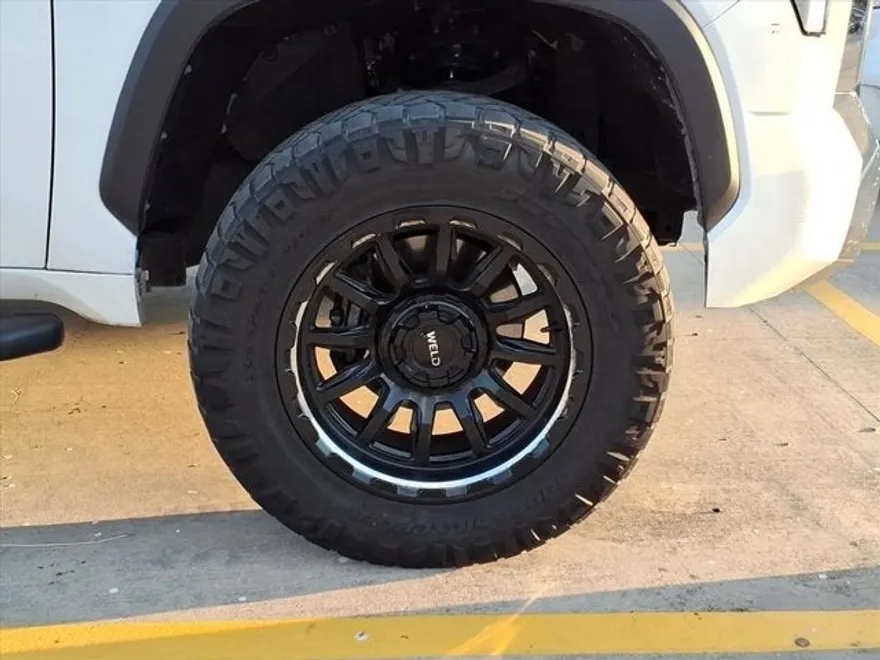 2022 Toyota Tundra SR5 photo 1