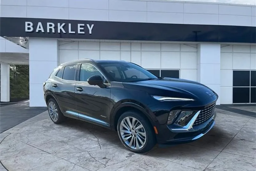 2025 Buick Envision Avenir photo 1