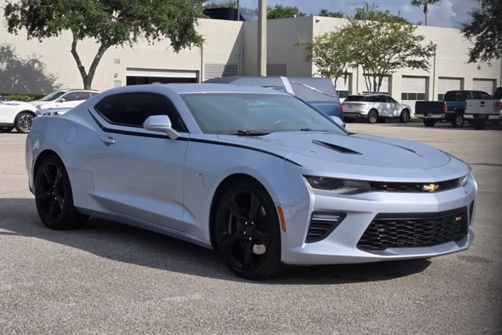 2017 Chevrolet Camaro Coupe 1SS photo 1