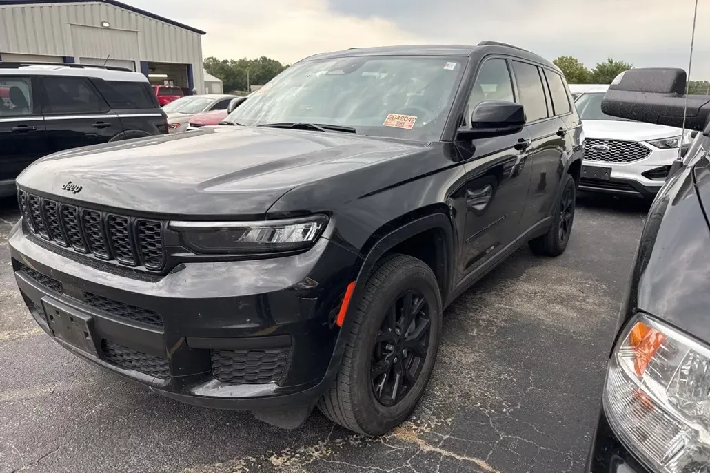 2024 Jeep Grand Cherokee Altitude photo 1