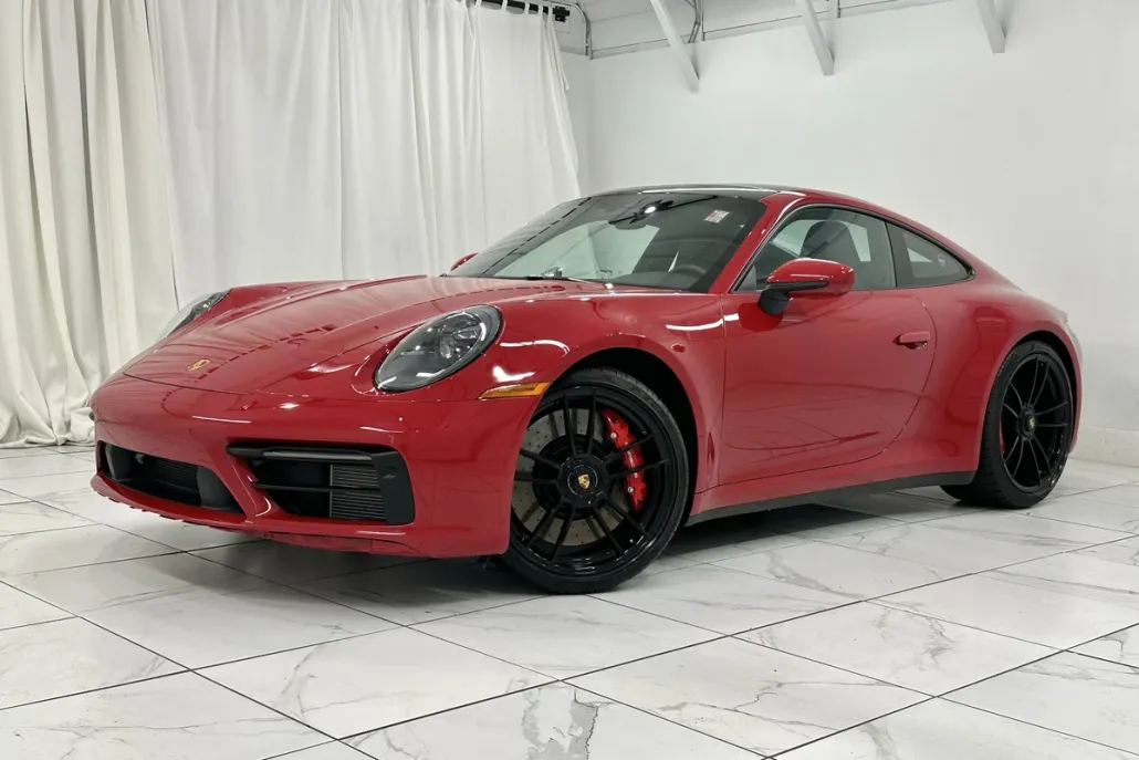 2023 Porsche 911 4 GTS photo 1