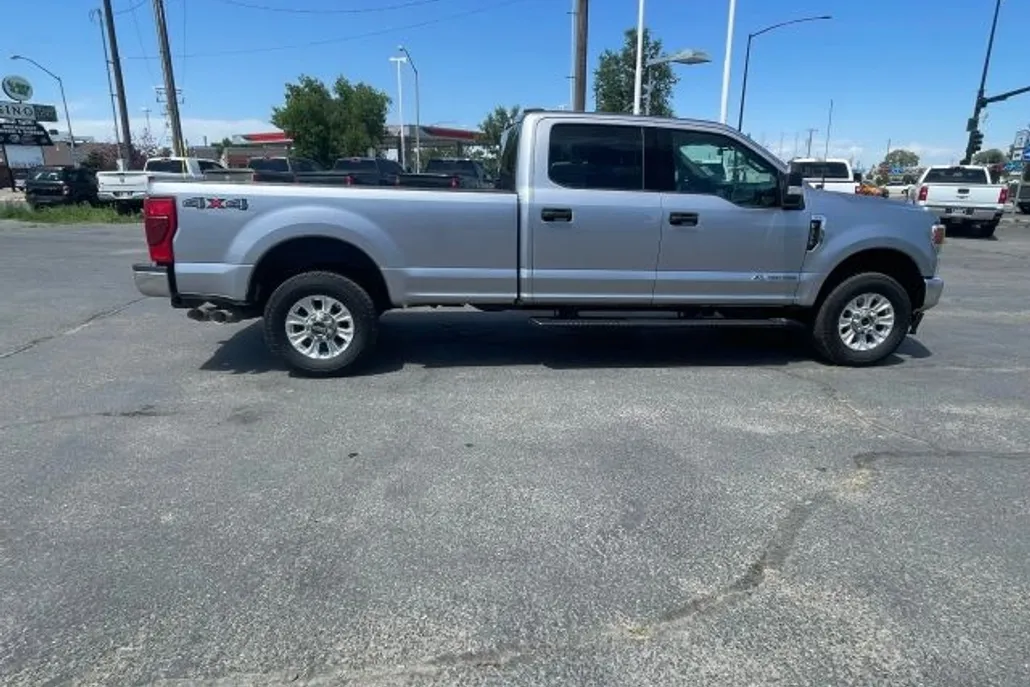 2022 Ford F-350 photo 1