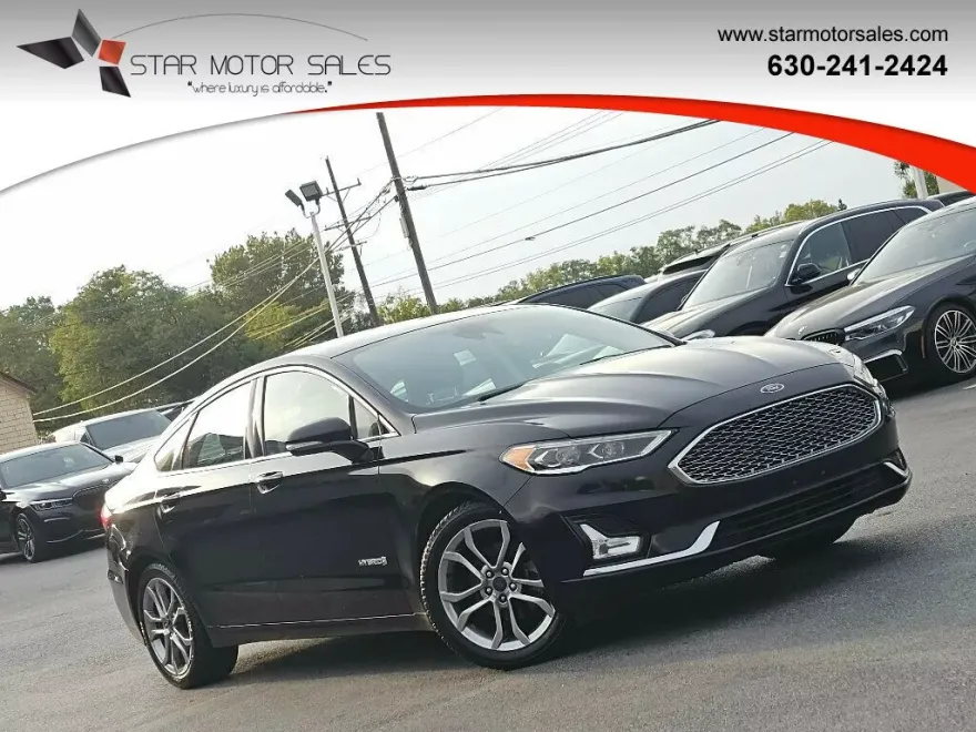 2019 Ford Fusion Hybrid Titanium photo 1