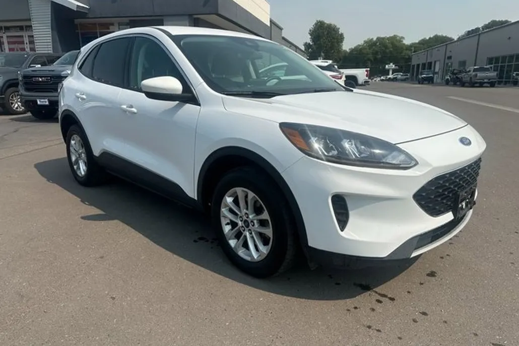 2021 Ford Escape SE photo 1