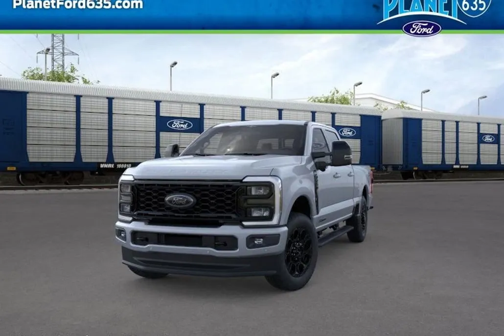 2026 Ford F-250 Lariat photo 1
