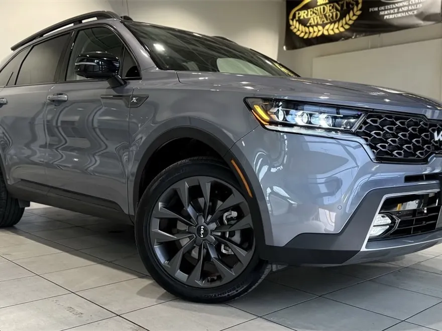 2023 Kia Sorento X-Line SX Prestige photo 1