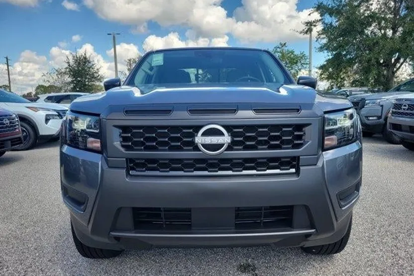 2026 Nissan Frontier Crew Cab S photo 1
