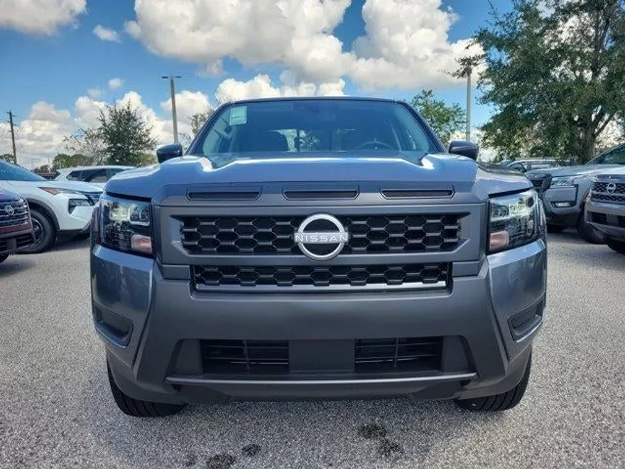 2026 Nissan Frontier Crew Cab S photo 1