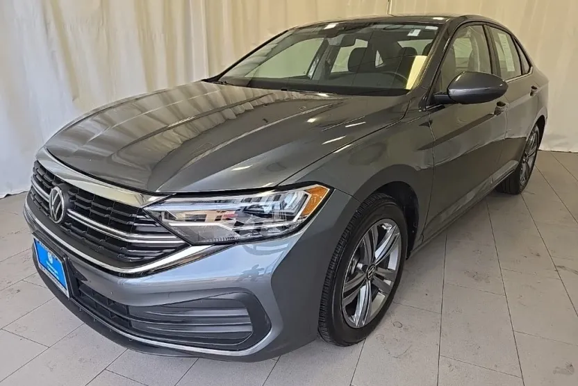 2023 Volkswagen Jetta 1.5T SE photo 1