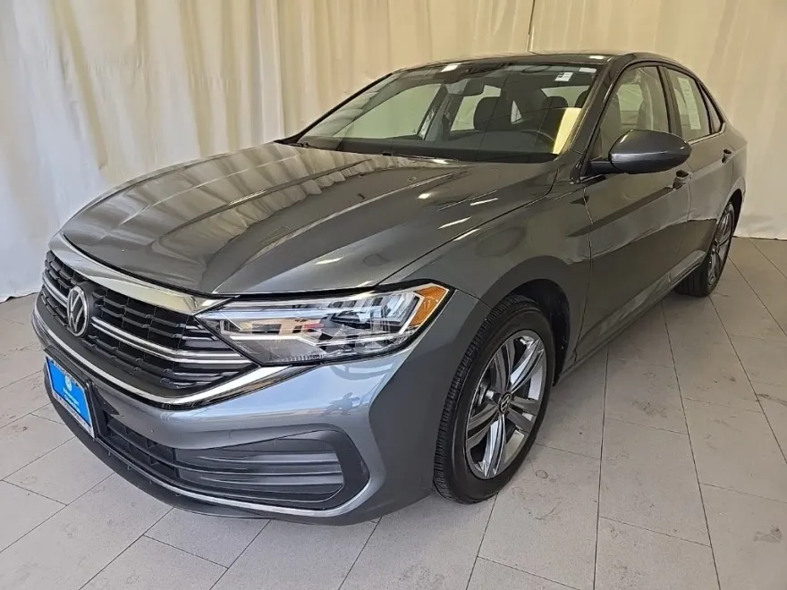 2023 Volkswagen Jetta 1.5T SE photo 1