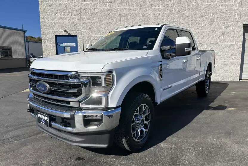 2021 Ford F-250 Lariat photo 1