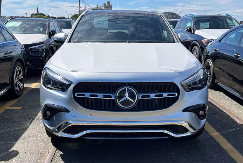2026 Mercedes Benz GLA 250 4MATIC photo 1