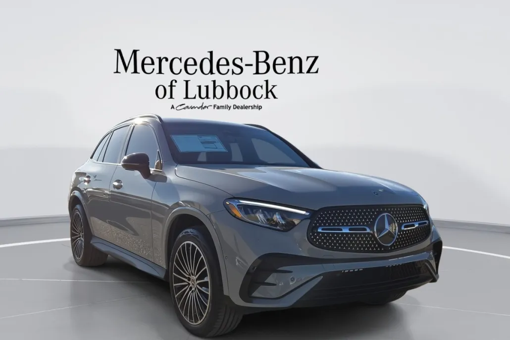 2025 Mercedes Benz GLC 300 4MATIC photo 1