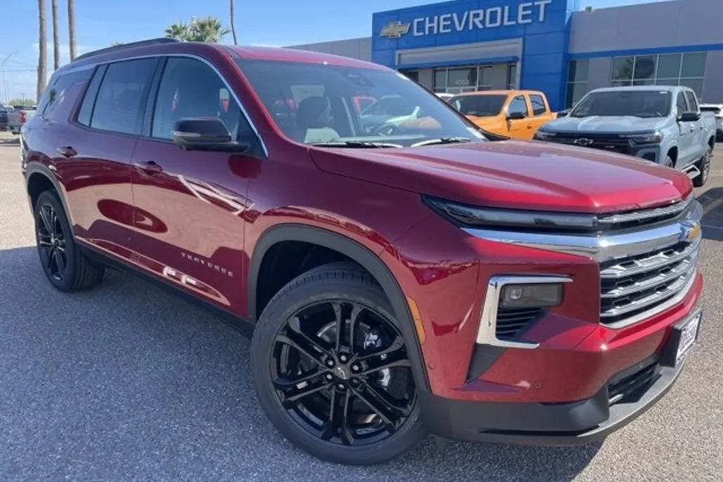 2026 Chevrolet Traverse photo 1