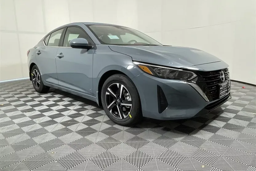 2025 Nissan Sentra SV photo 1