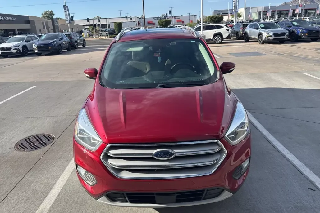 2019 Ford Escape Titanium photo 1
