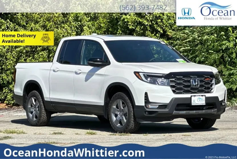 2025 Honda Ridgeline TrailSport photo 1