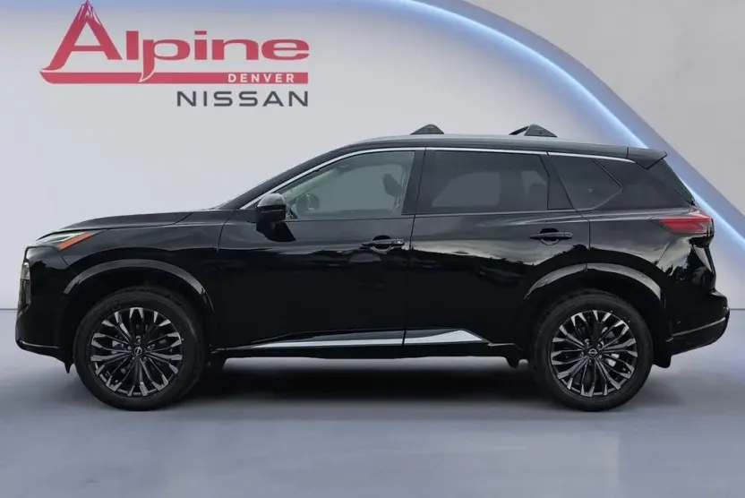 2026 Nissan Rogue Platinum photo 1