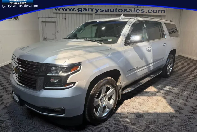 2017 Chevrolet Suburban Premier photo 1