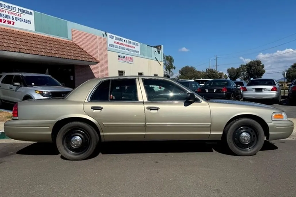 2011 Ford Crown Victoria Police Interceptor photo 1