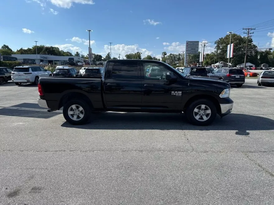 2023 Ram 1500 Classic SLT photo 1
