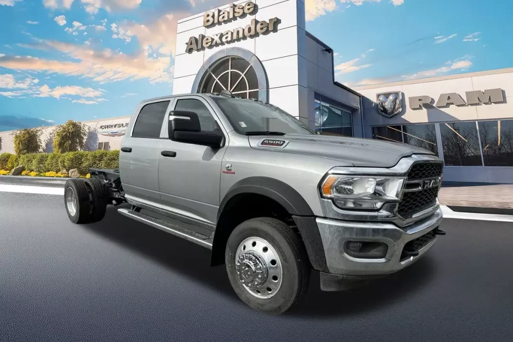 2024 Ram 5500 Tradesman photo 1