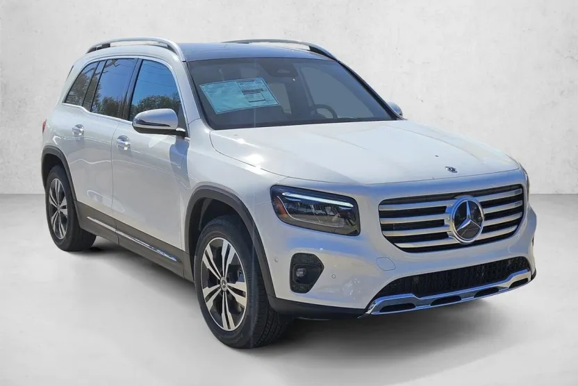 2025 Mercedes Benz GLB 250 photo 1