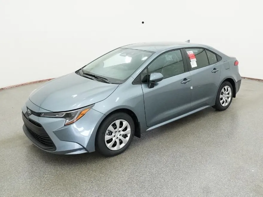 2026 Toyota Corolla LE photo 1