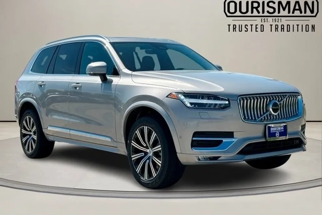 2025 Volvo XC90 Plus photo 1