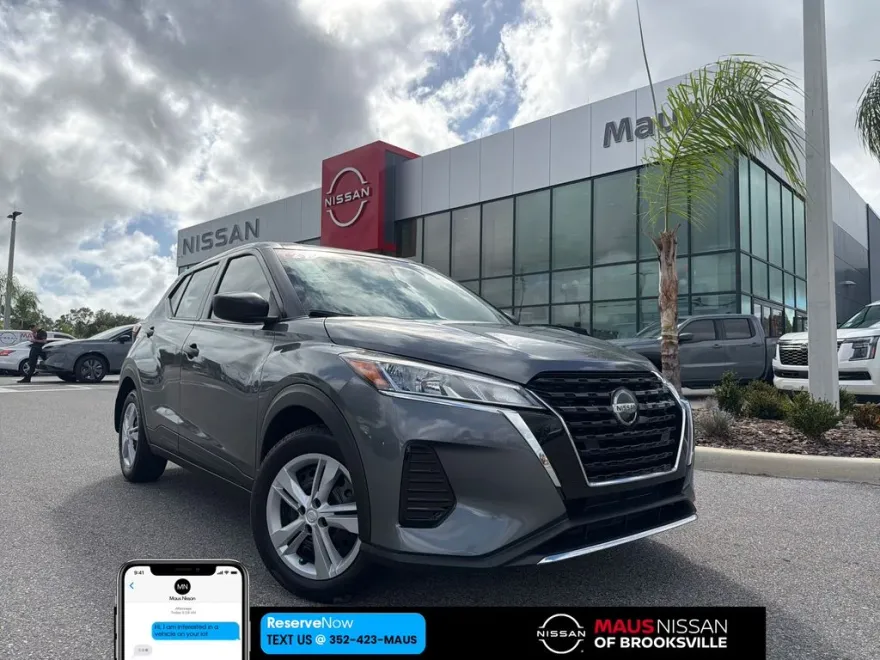 2021 Nissan Kicks S photo 1