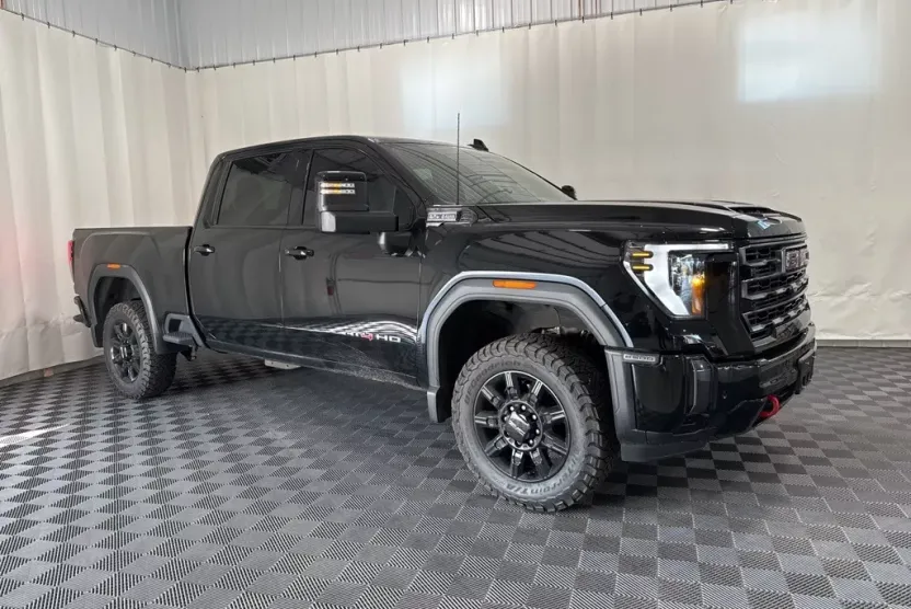 2024 Gmc Sierra HD AT4 photo 1