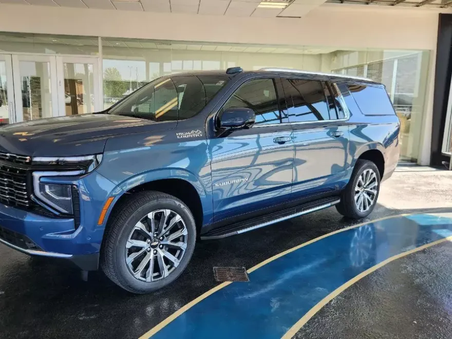 2026 Chevrolet Suburban High Country photo 1