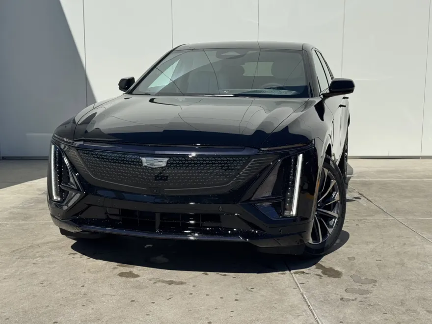 2025 Cadillac Lyriq Sport photo 1