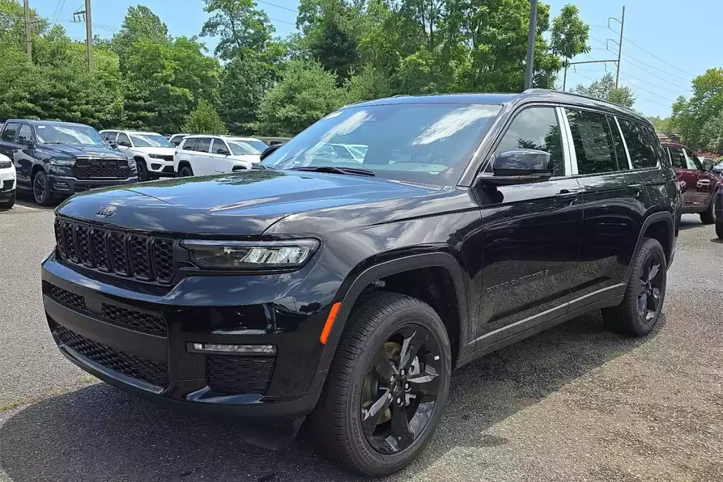 2025 Jeep Grand Cherokee Limited photo 1