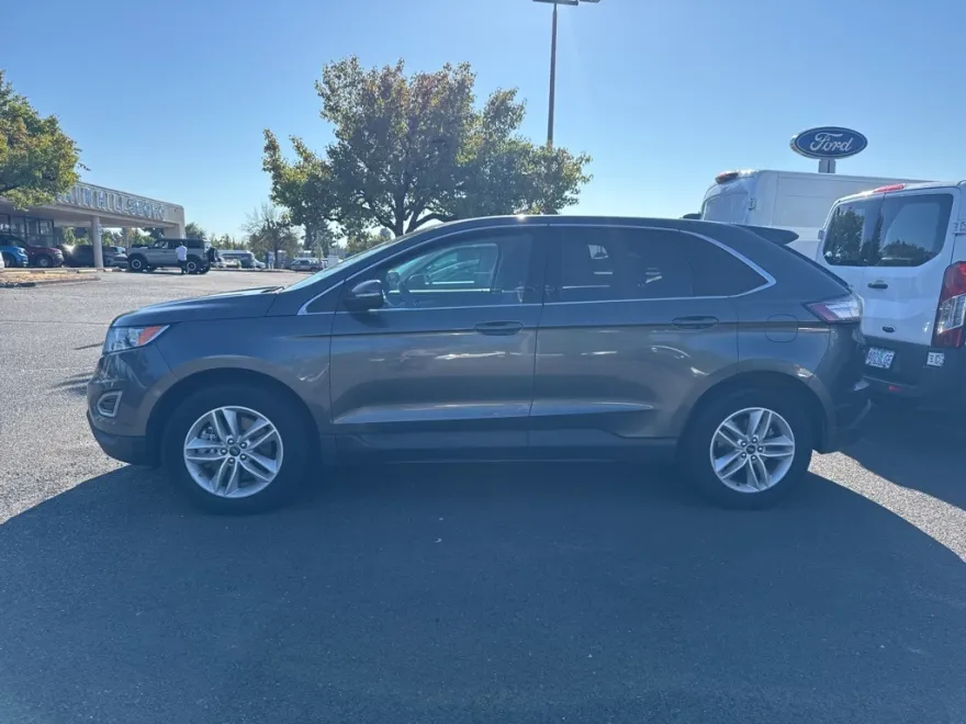 2018 Ford Edge SEL photo 1