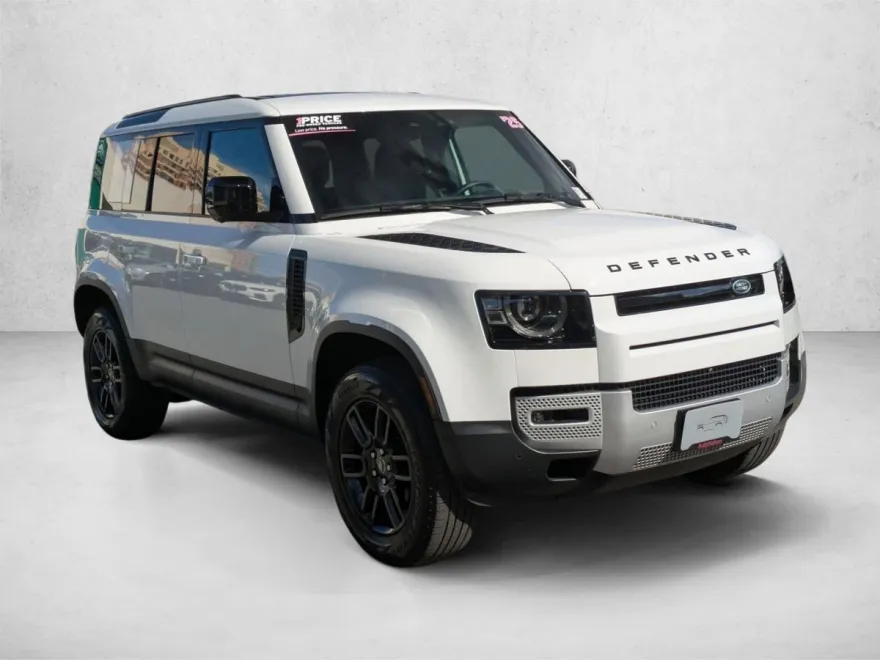 2025 Land Rover Defender 110 S photo 1